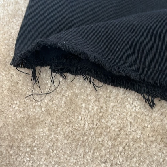 Black high rise shorts - Picture 3 of 5